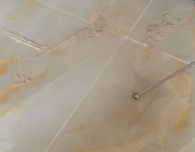 宽甸瓷砖空鼓维修公司分享粘合剂选择不当在瓷砖铺贴过程中可能导致以下问题